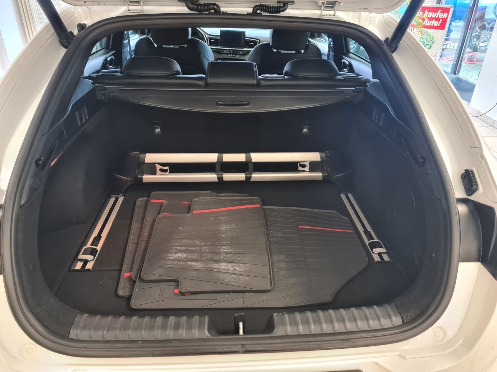 Fahrzeugabbildung Kia pro cee'd / LED / KAMERA / SCHECKHEFT / E-SITZ