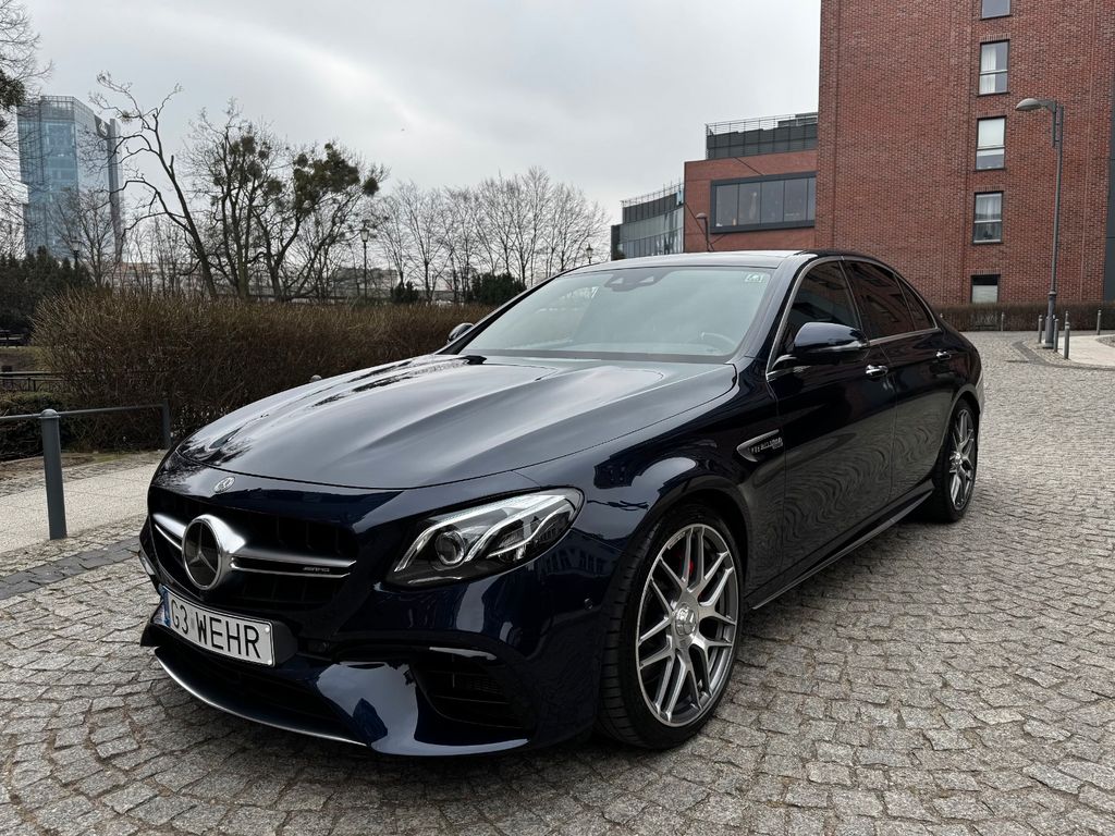 Mercedes-Benz E 63 AMG