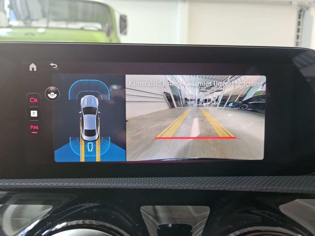 Fahrzeugabbildung Mercedes-Benz CLA 180 Coupé Progressive Distronic+ LED Memory