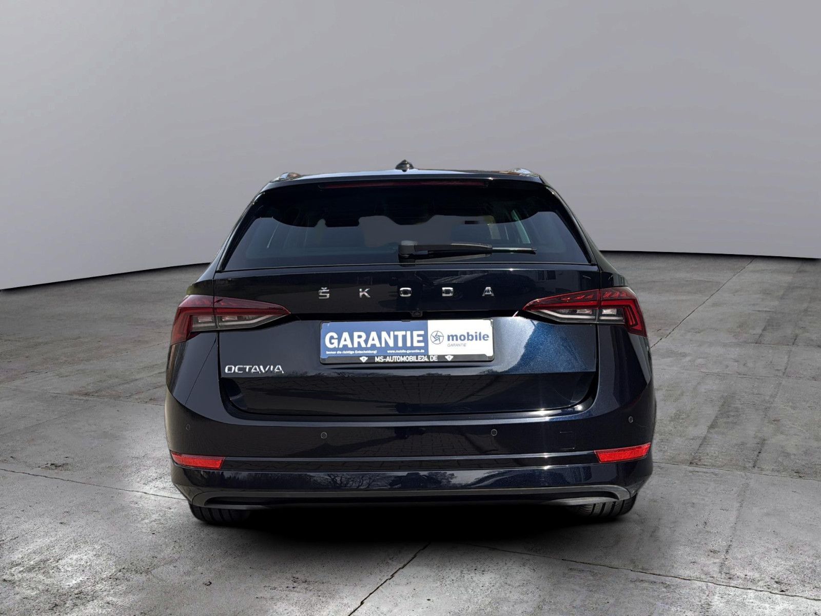Fahrzeugabbildung SKODA Octavia/ First Edition- Standhz./AHK /1. Hand
