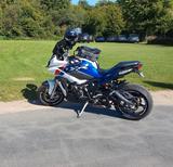BMW S1000XR - KICKSTARTER