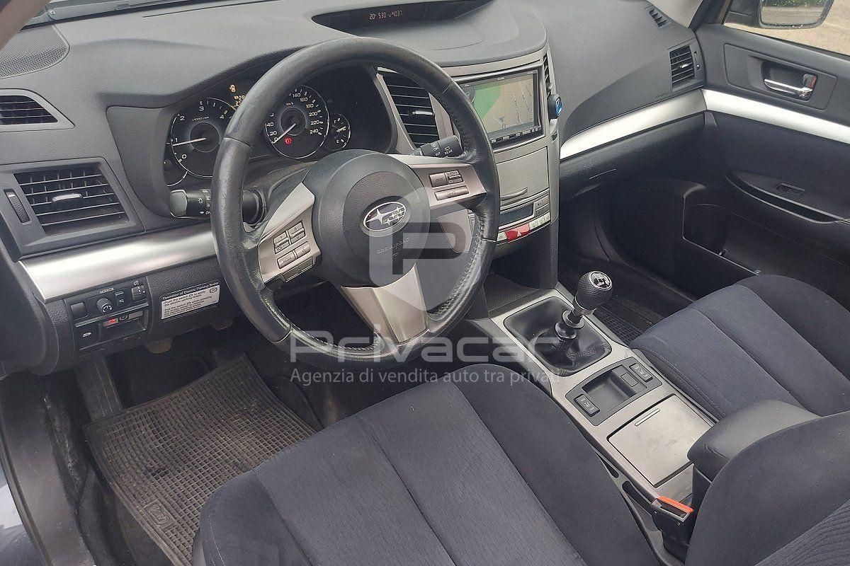 Subaru Outback 2010 — photo 10