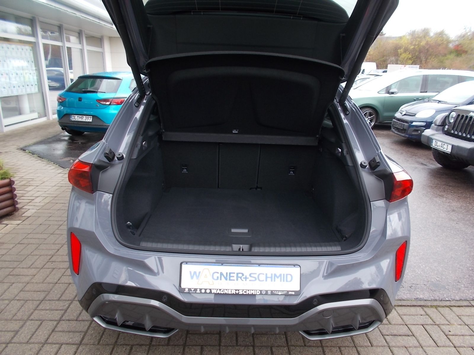 Fahrzeugabbildung CUPRA Terramar VZ 2.0 TSI 4Drive DSG