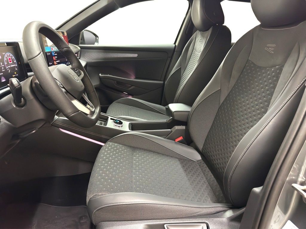 Volkswagen T-Roc - Bild 11