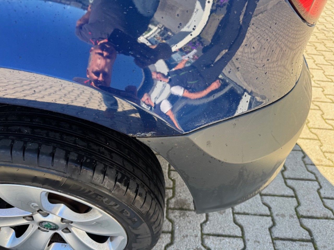 Fahrzeugabbildung SKODA Yeti Active 4x4 TDI - nur an Händler / Gewerbe