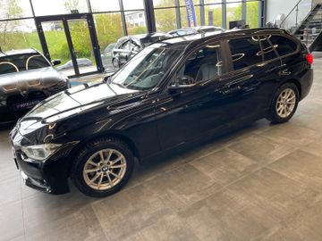 BMW 320 Touring 320 d xDrive *NAVI*TEMPOMAT*SZHZ*AHK