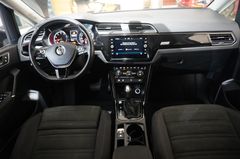 Fahrzeugabbildung Volkswagen Touran 1.5 TSI HIGHLINE 7-SITZ DSG NAVI/ACC/AHK