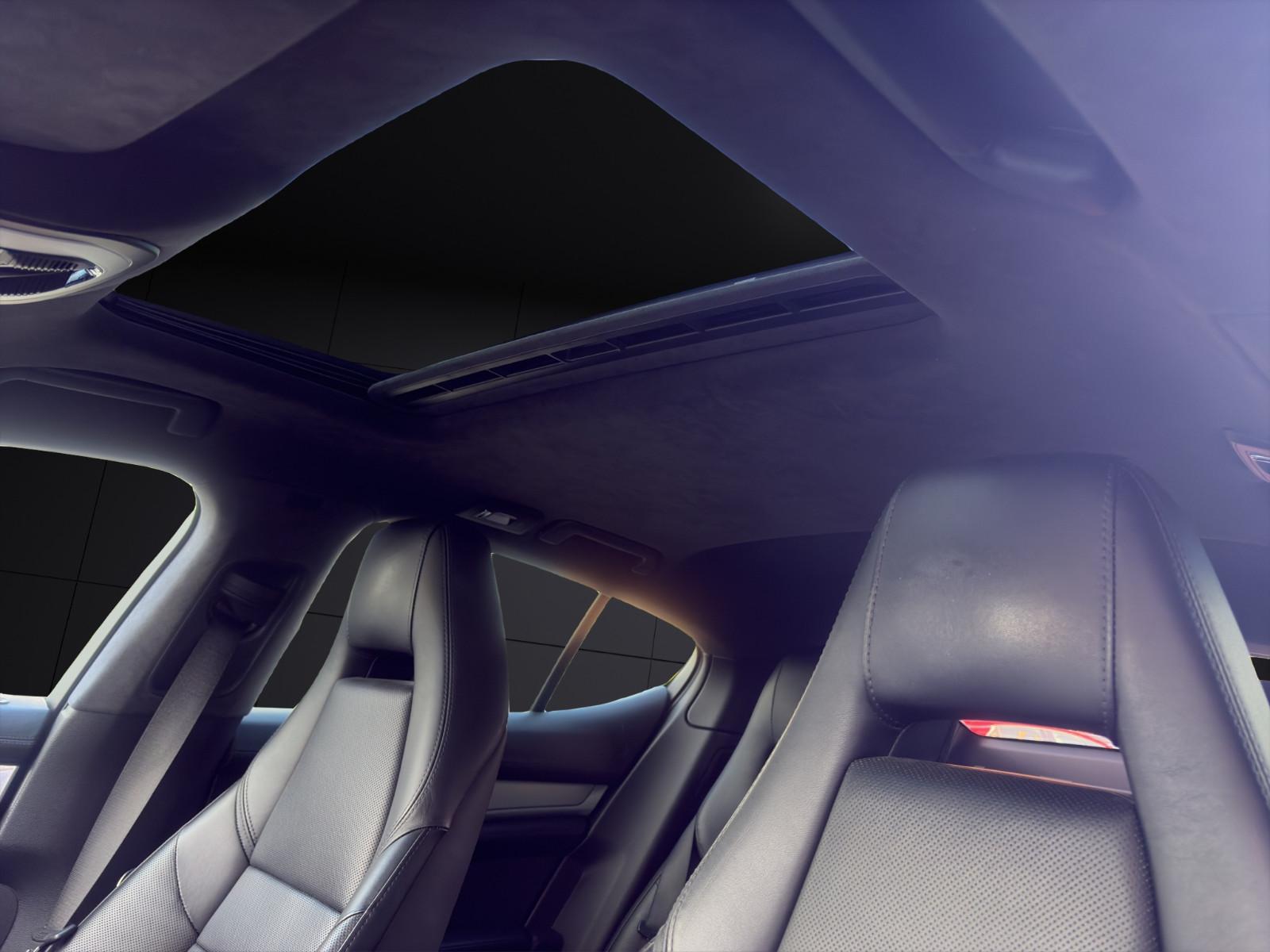Porsche Panamera Turbo/Sport-Chrono/Schiebedach/Memory