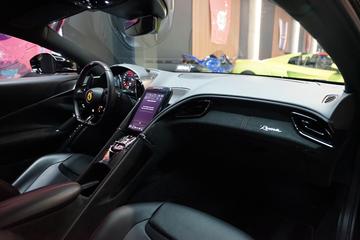 صورة مصغرة 11 لـ 2020 Ferrari ROMA