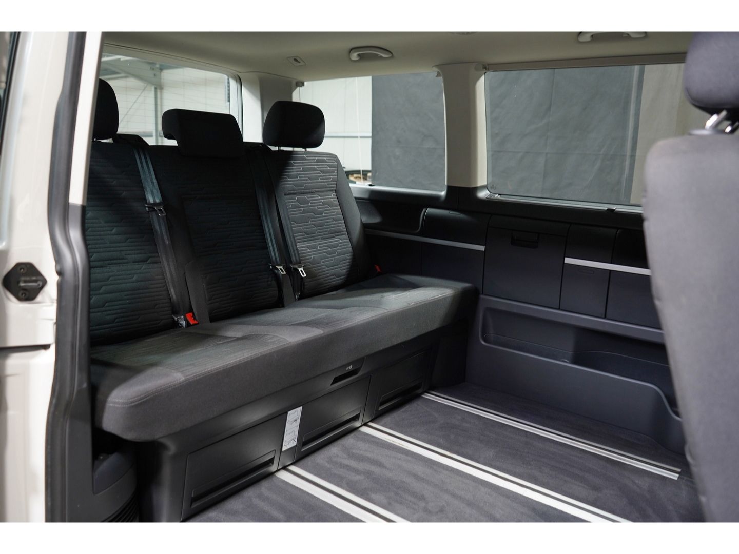 Volkswagen T6.1 Multivan 2.0 TDI 4M Comfortline AHK Kamera foto 10