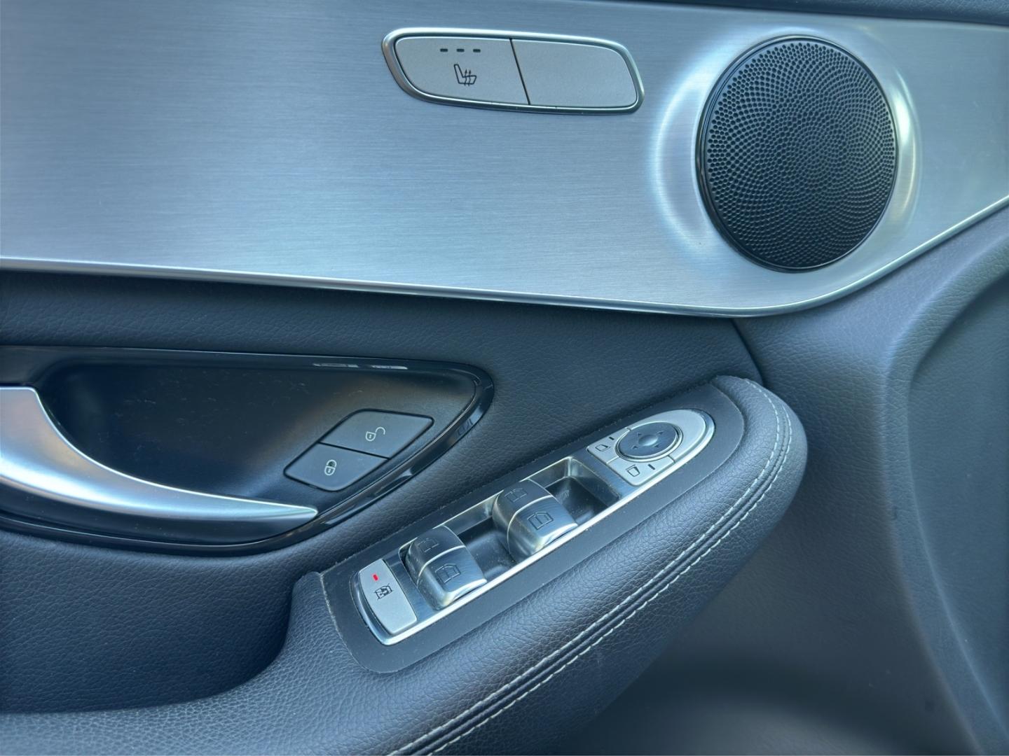 Mercedes-Benz GLC 250 4Matic 9G AMG LED Panorama *Garantie*