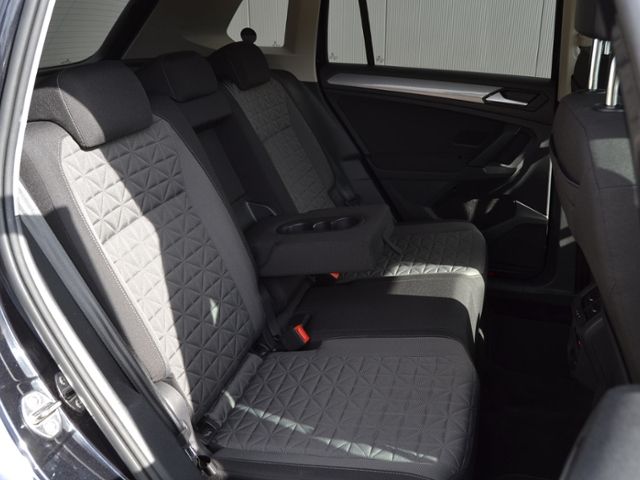 Tiguan 2.0 TDI Life AHK/LED/17-ZOLL/NAVI+VZE/BUS