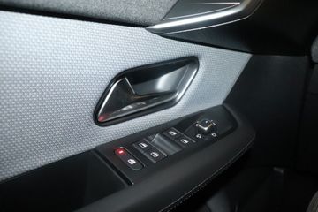 Fotografie des Opel Grandland (X) Grandland 1.2 DI Hybrid 48 V Automatik GS (K)