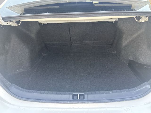 Corolla Life+ *Nav+DAB+SHZ+Parklenkass.+Rückfahr