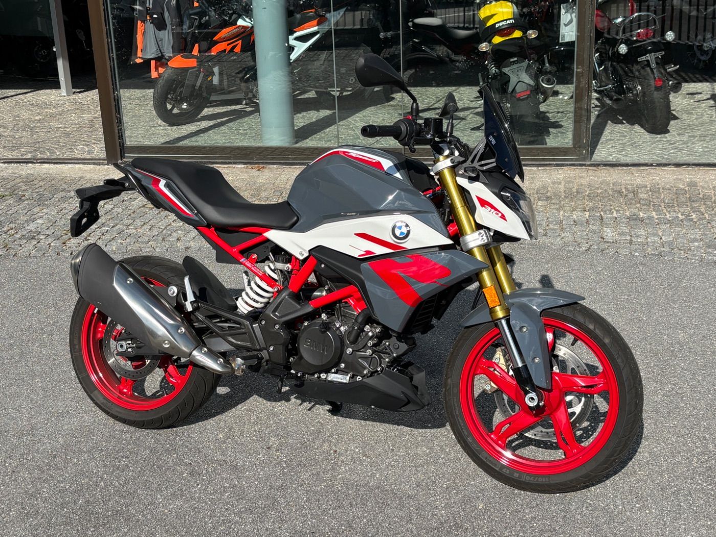 Fahrzeugabbildung BMW G 310 R Style Sport