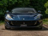 Ferrari 812 Superfast | Atelier Car | Blu Swaters | Veel - blaue Ferrari 812