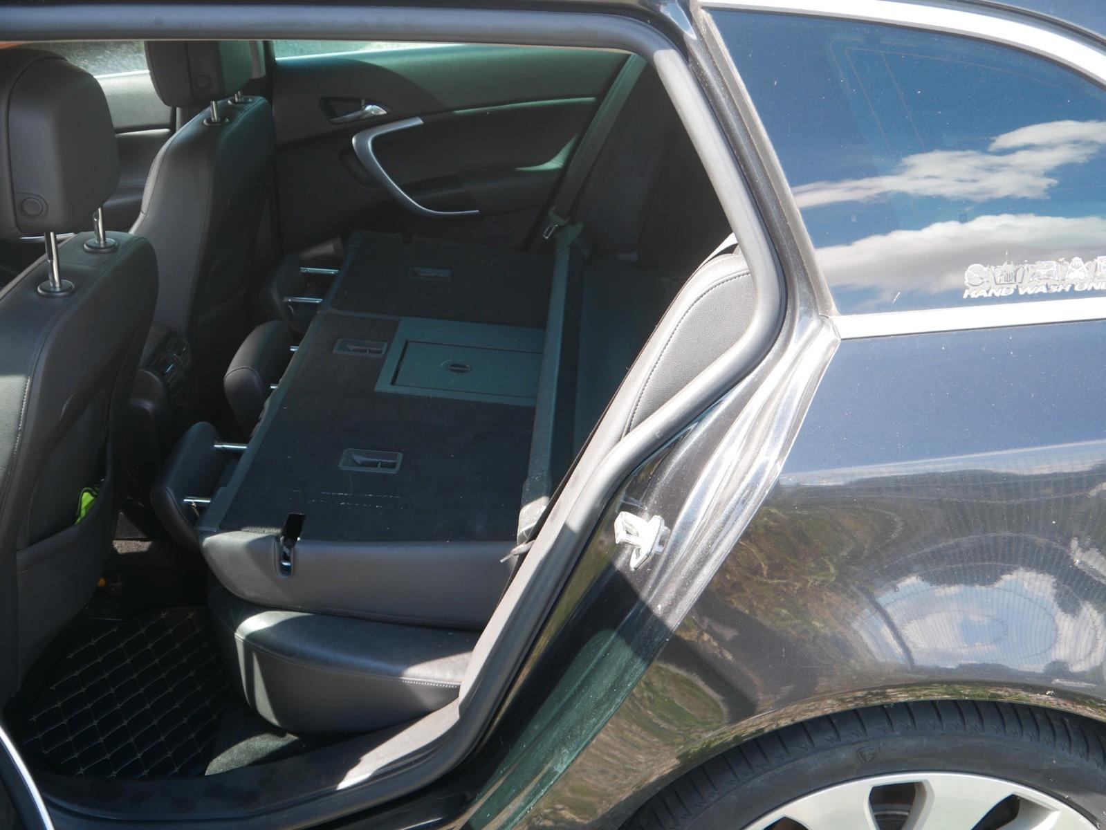 Opel Insignia 2012 — photo 9
