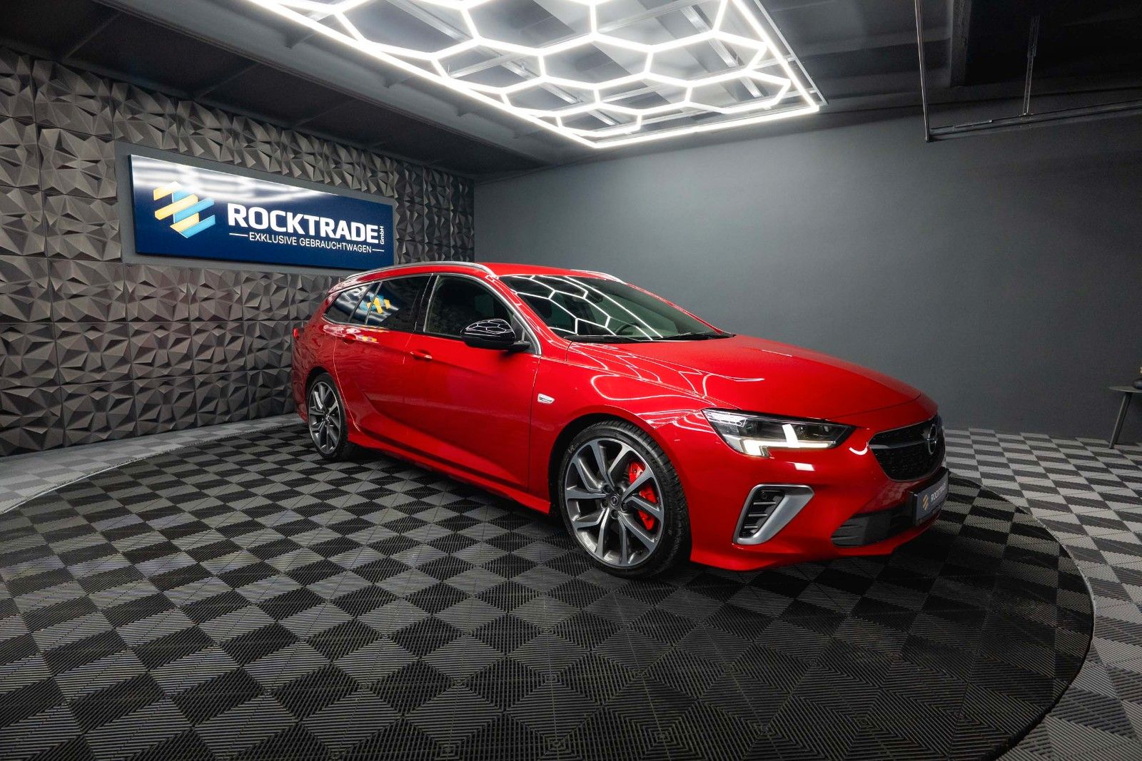 Fahrzeugabbildung Opel Insignia B Sports Tourer GSi 4x4 *ACC*LED*1.Hand