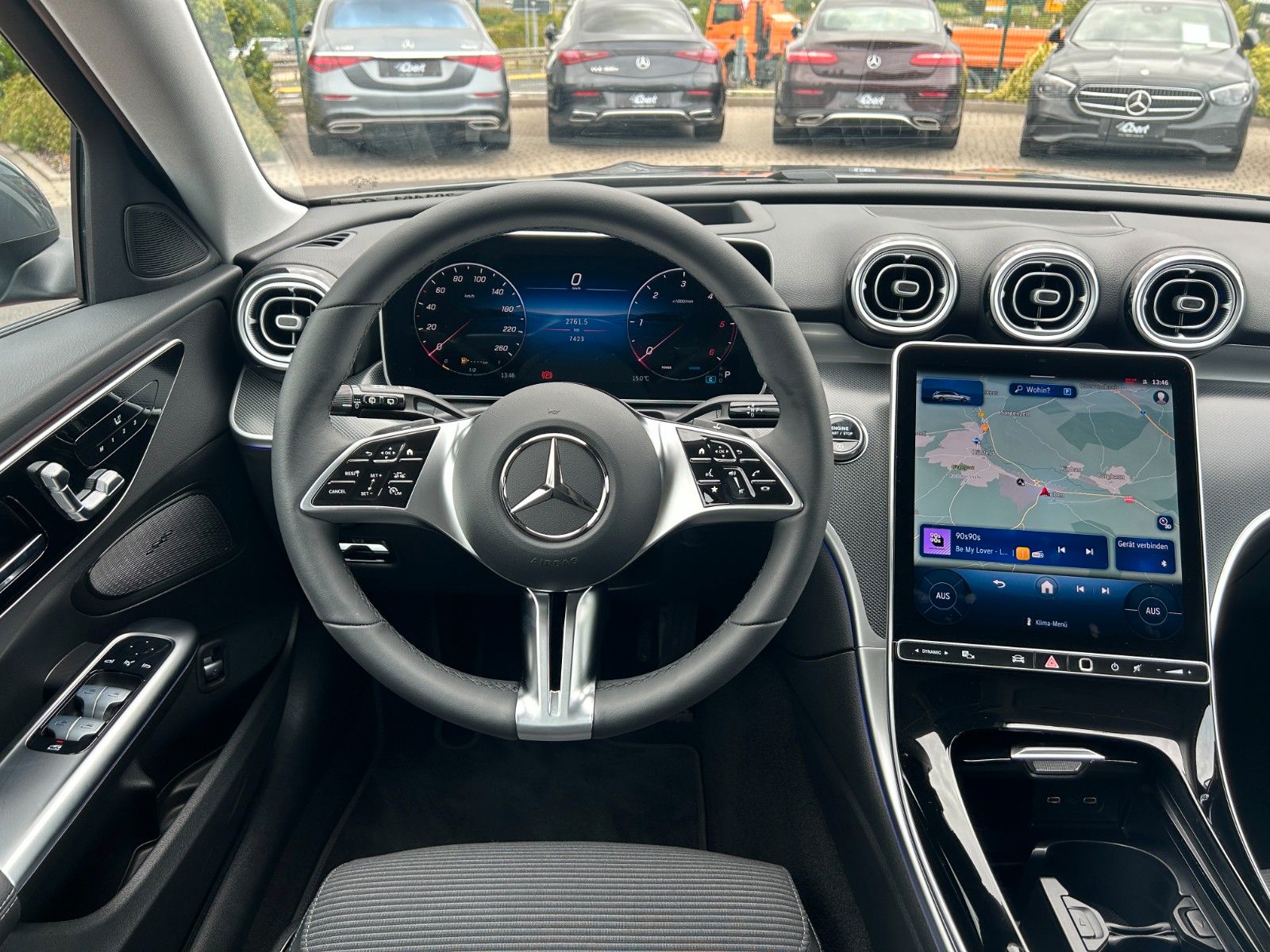 Fahrzeugabbildung Mercedes-Benz C 220 AVANTGARDE+DIS+HUD+360°+DAB+MEMORY+SPUR