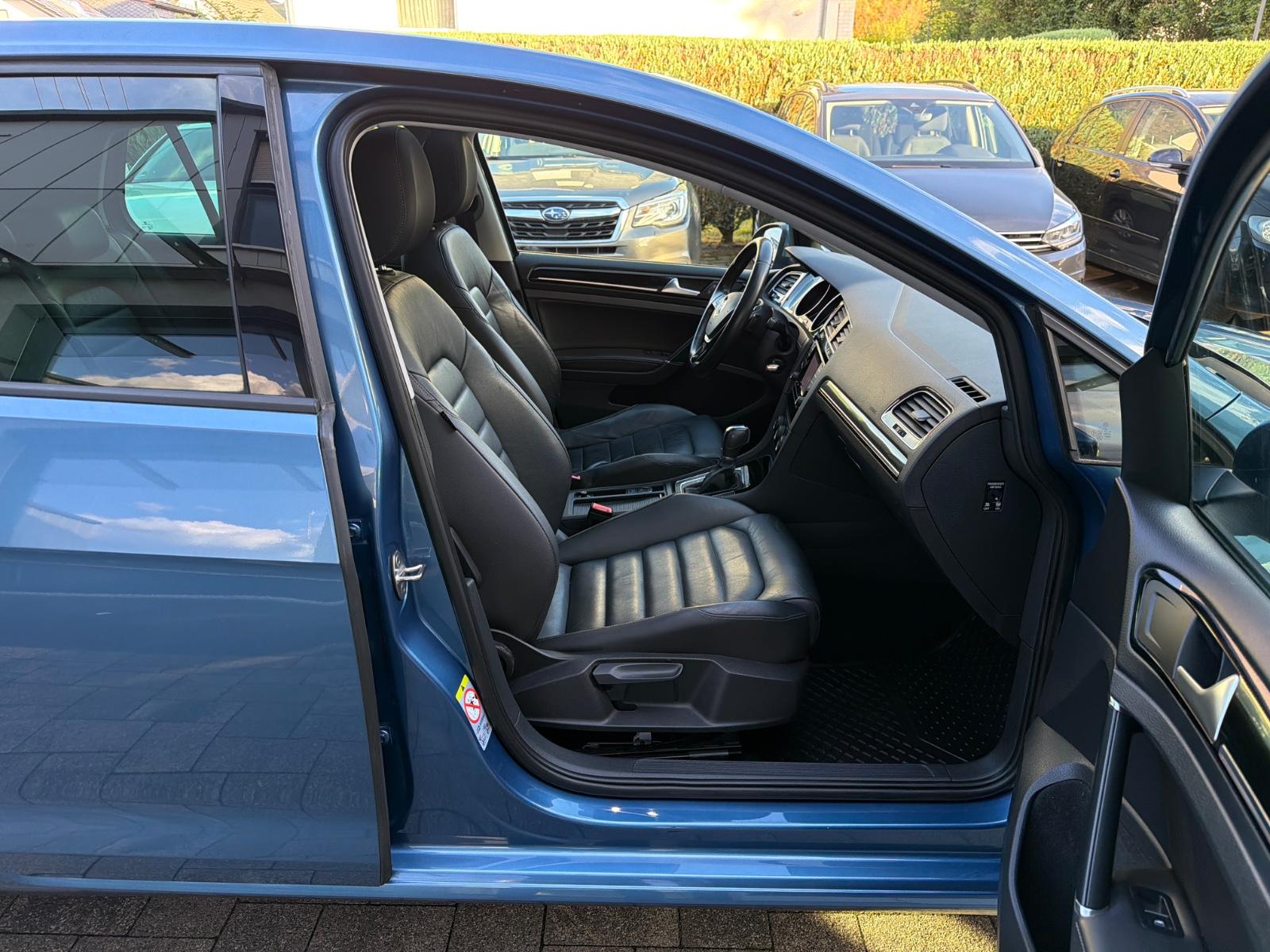Volkswagen Golf VII 1.4 TSI Lim. Highline DSG*Pano*Standhz