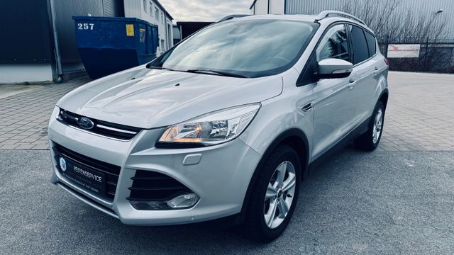 Ford Kuga 2.0 CDTI Titanium+AHK+Leder+Panorama+Navi++