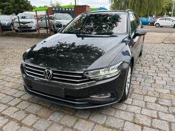 Volkswagen Passat Variant - 2