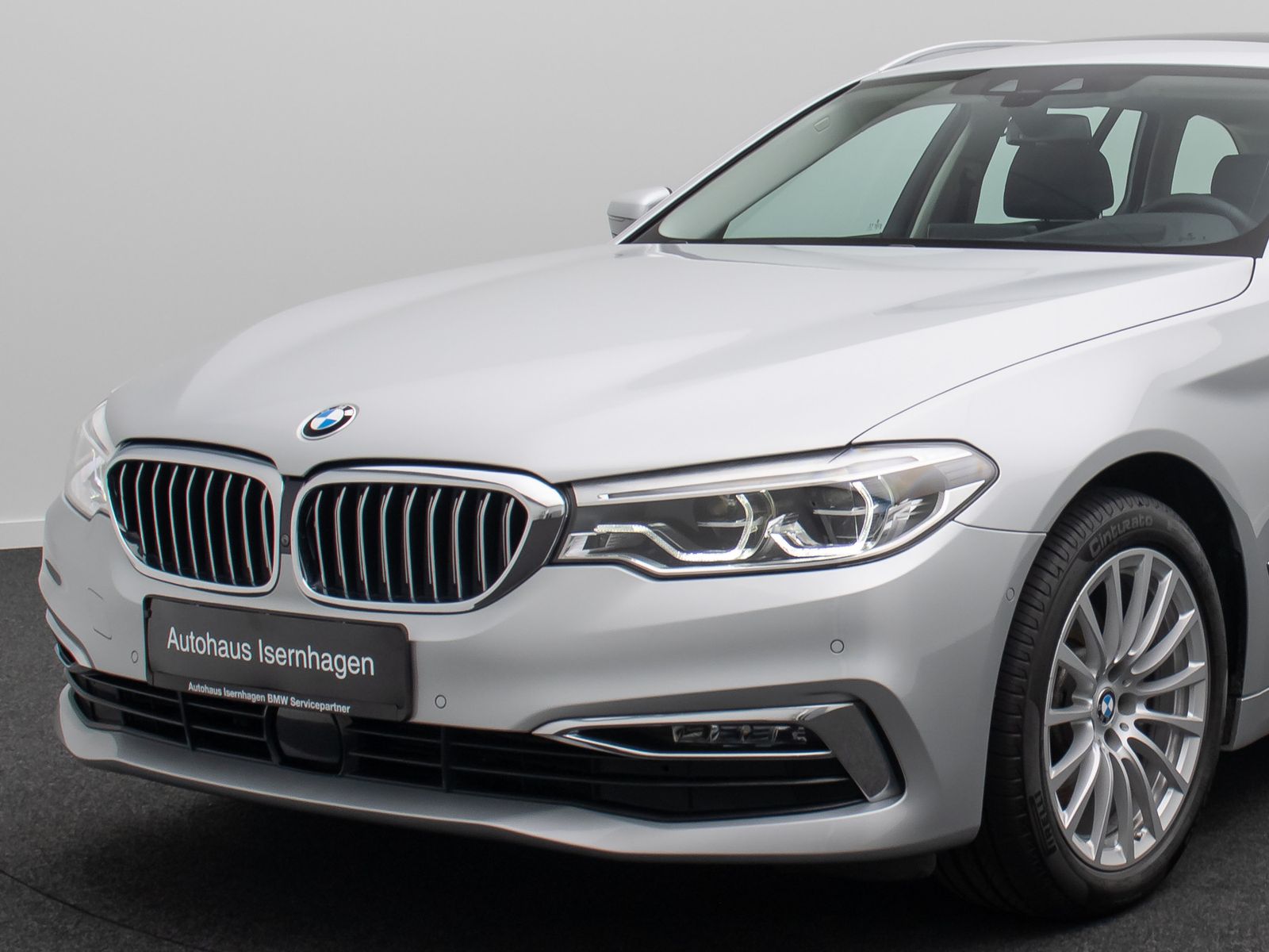 Fahrzeugabbildung BMW 520d Luxury Line 360&deg;DAB Alarm DisplKey Panorama