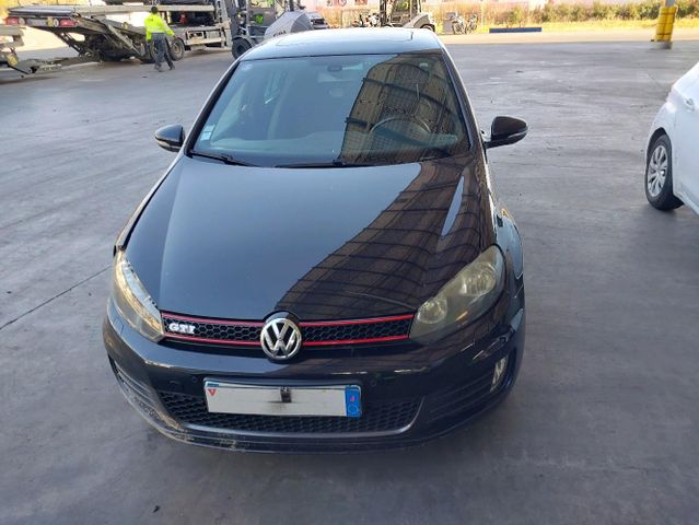 Volkswagen GOLF VI 2.0 TSI 210 GTI