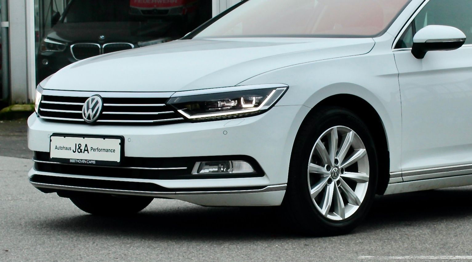Volkswagen Passat Variant 2016, 1.4 benzīns, Automāts, Universāls, Balts — Latvijā