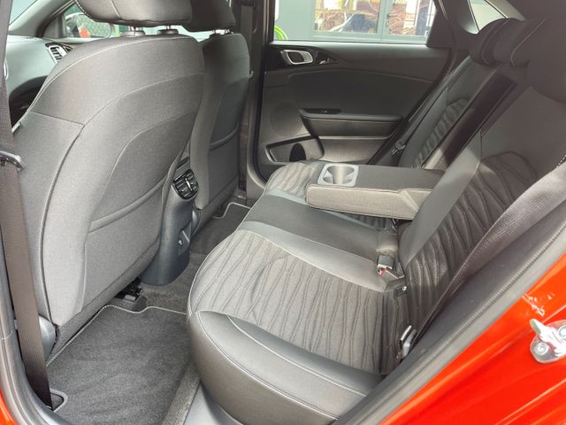 Ceed 1.5T / UPE: 33.515,- € / GT-LINE ACC PDC BT