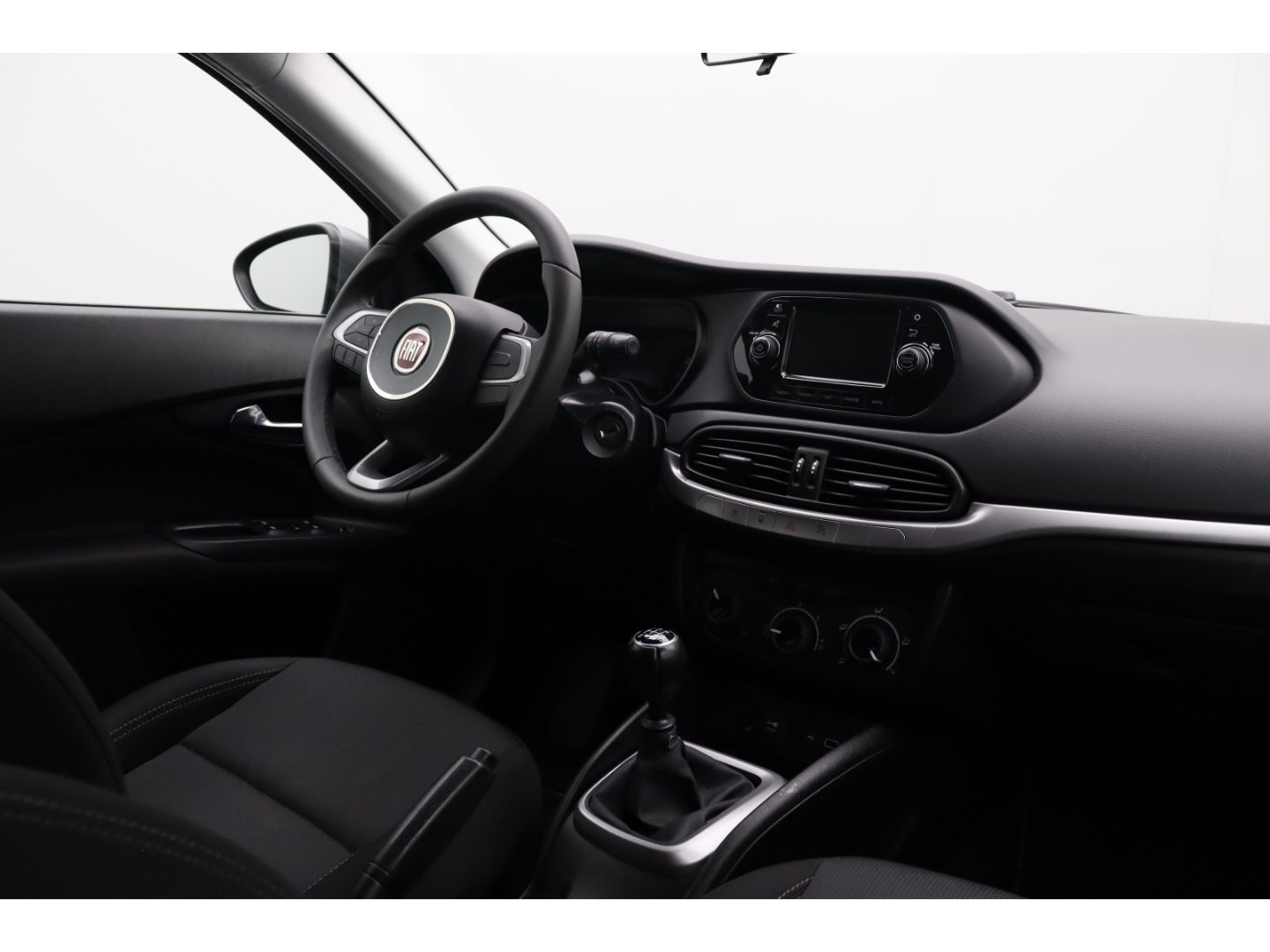 Fahrzeugabbildung Fiat Tipo 1.4 Easy Sitzheizung Navi Klimaanlage
