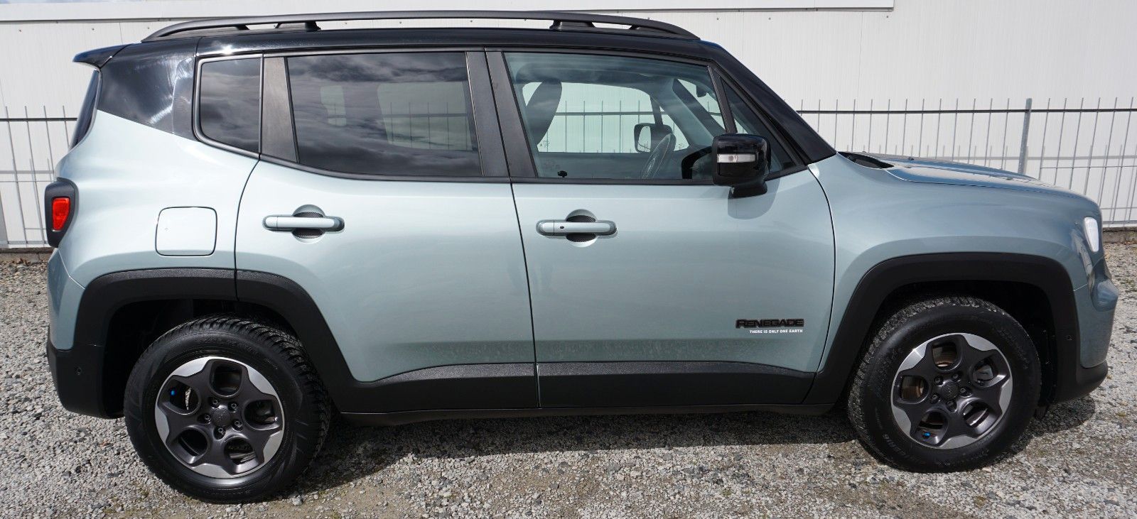 Fahrzeugabbildung Jeep Renegade Longitude Mild-Hybrid FWD, Kamera