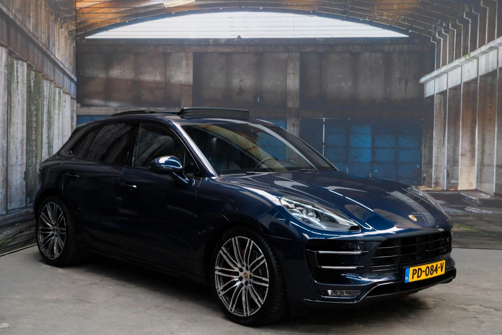 Porsche Macan 3.6 Turbo*LED*Sport-Chrono*Pano*Luft*Voll