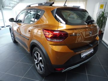 Dacia Sandero III Stepway Comfort LPG, 8-fach bereift