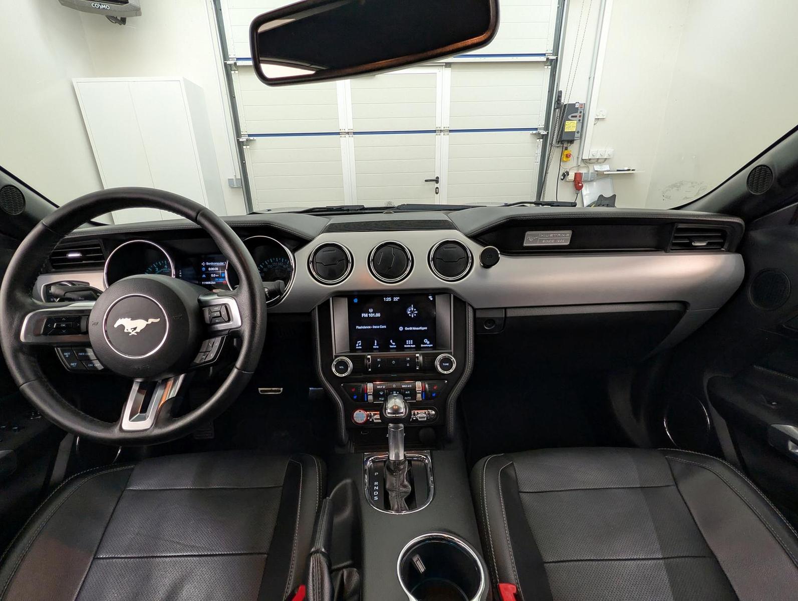 Ford Mustang 2.3 EcoB Aut Convertible SitzKlima+Kam