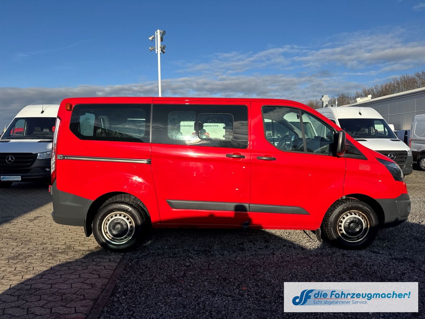 Fahrzeugabbildung Ford Transit Custom Tourneo 300 L1 *2504
