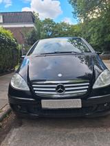 Mercedes-Benz A 150 ELEGANCE Elegance - Mercedes-Benz A 150 mit Panoramadach