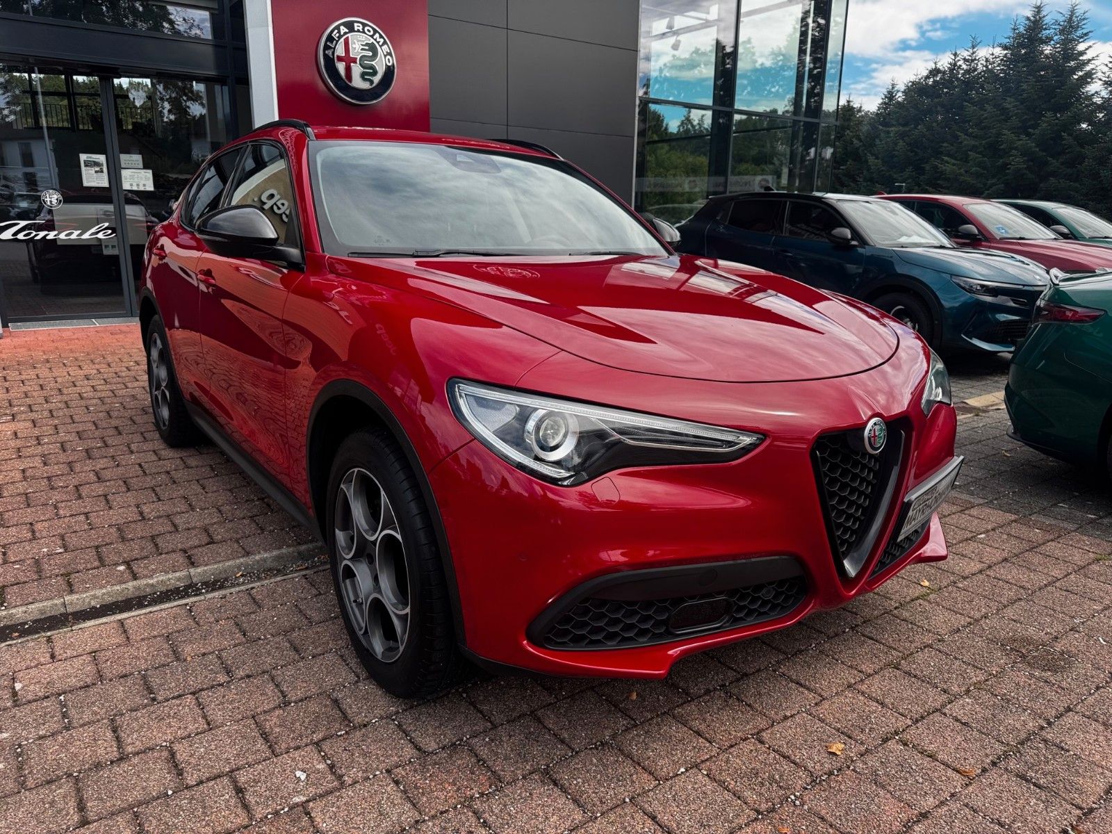 Fahrzeugabbildung Alfa Romeo Stelvio 2.2 Diesel 210PS NAVI KAMERA MEMORY