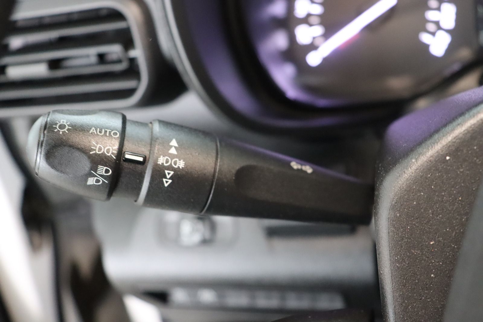 Fahrzeugabbildung Citroën Berlingo Kasten * Navi * Anhängerk. * Lang