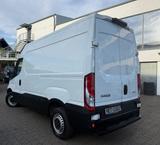 Iveco Daily 33S11 Kasten/L2H3/1HAND/GEPFLEGT - Iveco: 2.3