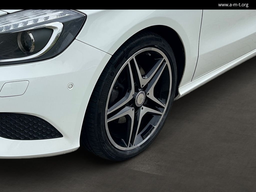 MERCEDES-BENZ A 220