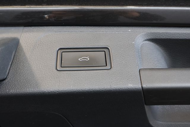 Volkswagen Passat 2.0 TDI Elegance ACC+KAM+MATRIX+AHK