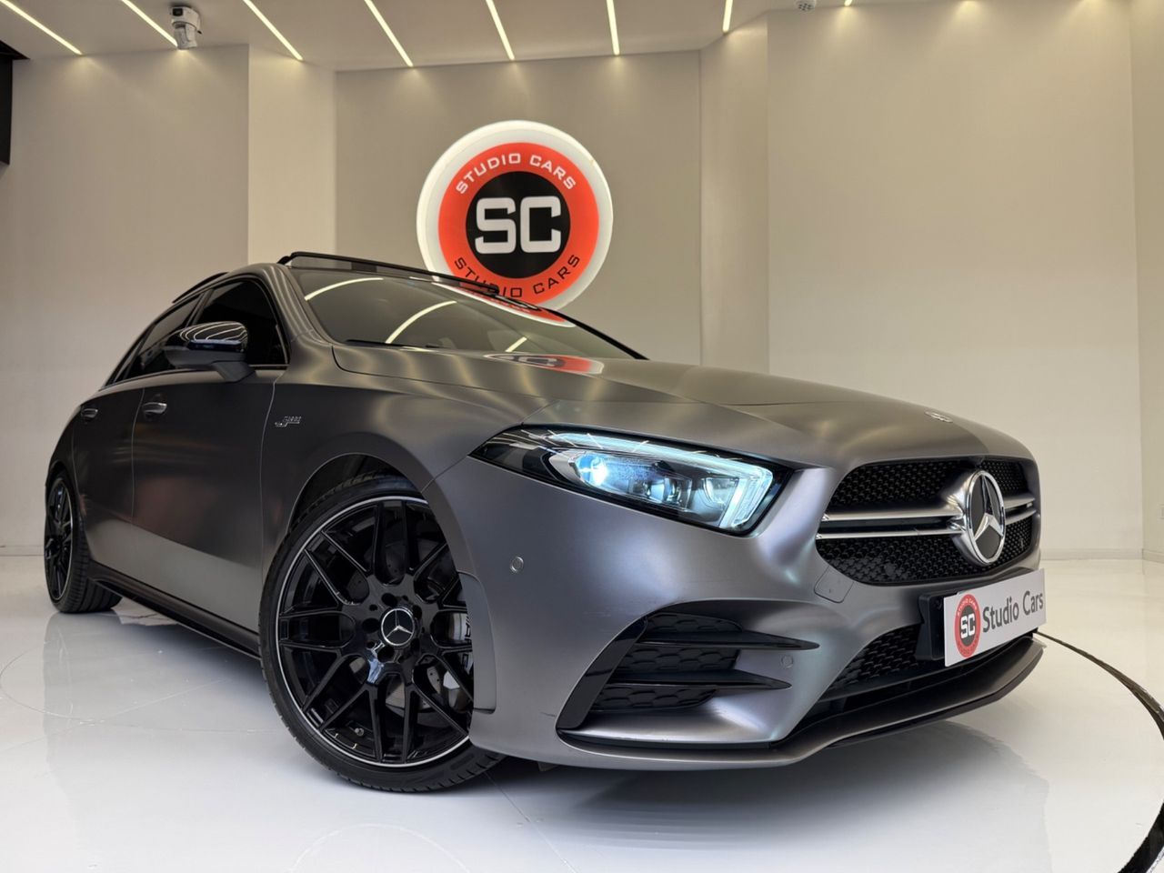 Mercedes-Benz Mercedes-benz A 35 AMG 4Matic*TETTO*LUCI imagem 2