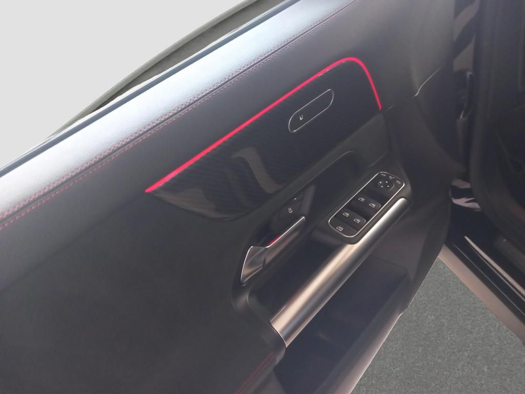 Fahrzeugabbildung Mercedes-Benz GLA 200 AMG Line*Night Paket*el. Heckklappe*LED