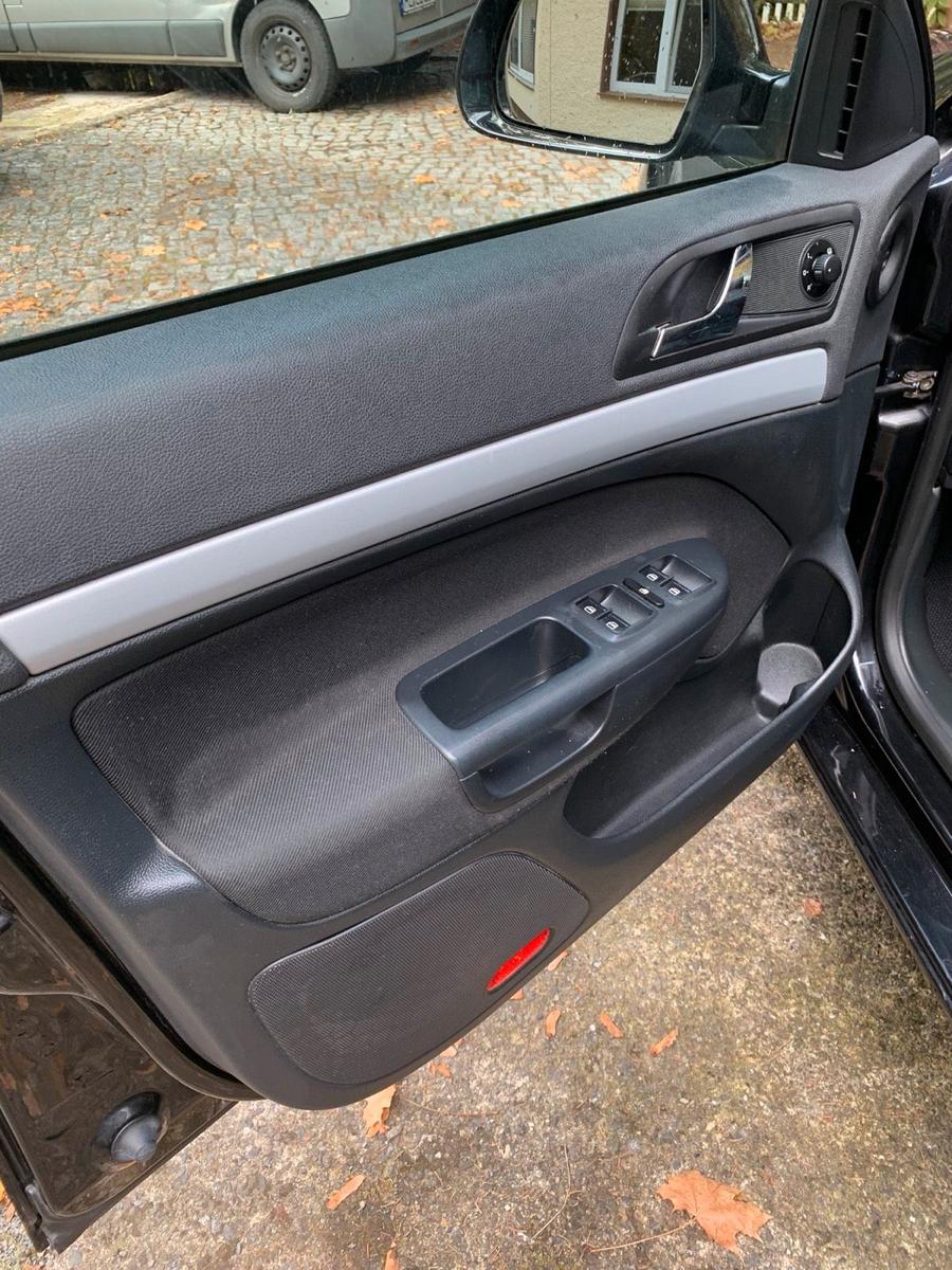 Skoda Octavia 2011 — photo 8