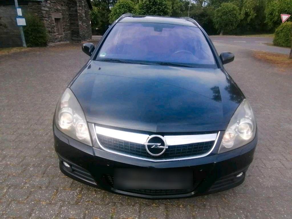 Opel Vectra 2005 — engine 184 HP (135kW)