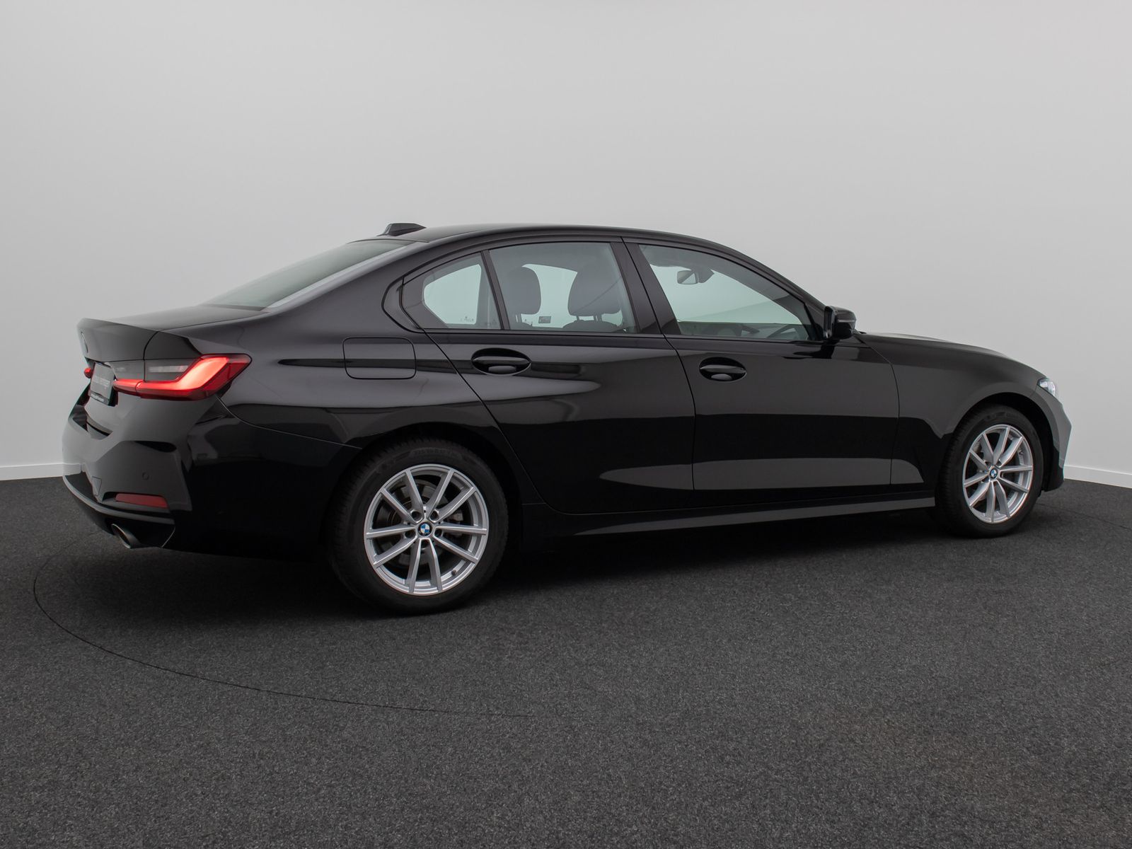 Fahrzeugabbildung BMW 318i GeschwindigRe DAB PDC CockpitPlus Widscreen