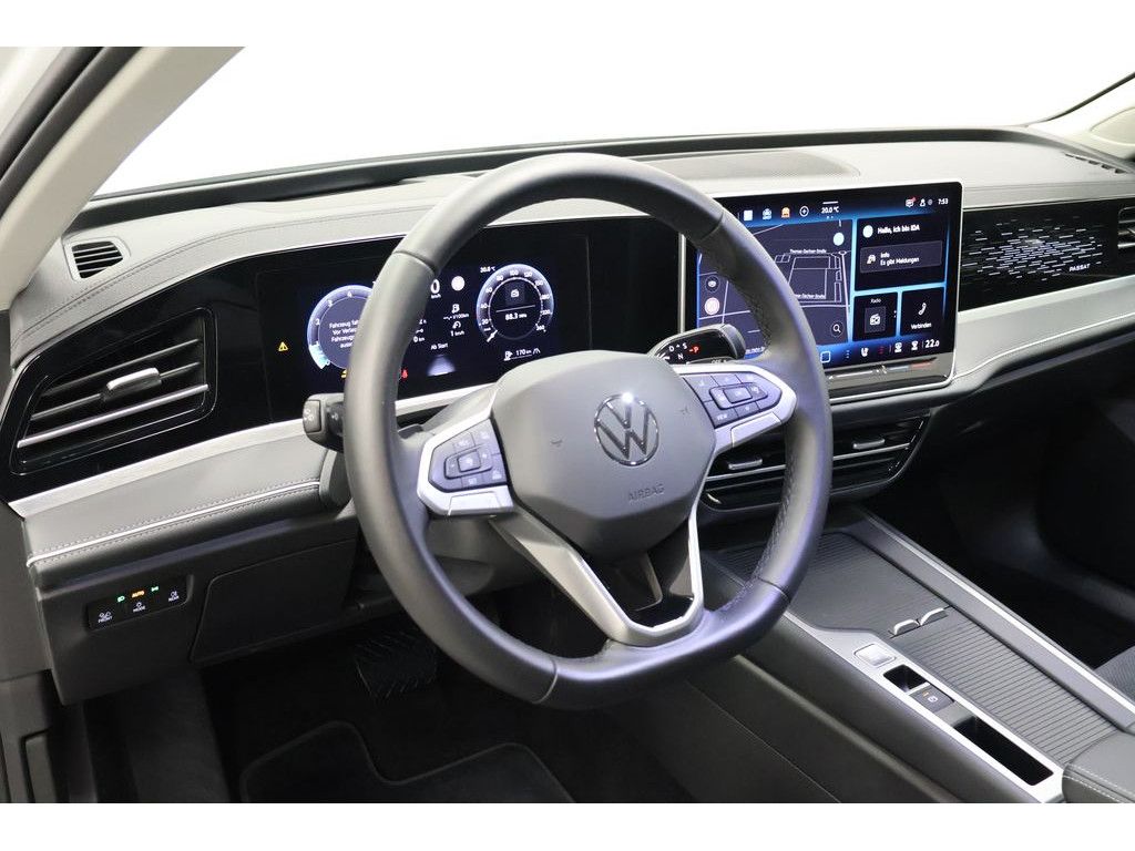 Volkswagen Passat Variant 1.5 eTSI Business DSG Navi Matrix foto 17