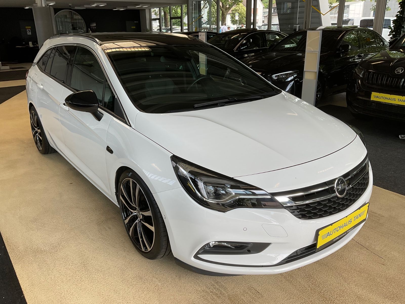 Fahrzeugabbildung Opel Astra K Sports Tourer Ultimate*OPC Line