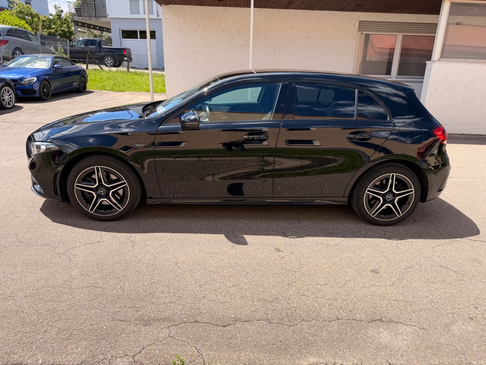 Mercedes-Benz A 250 e Edition AMG Black Line foto 8